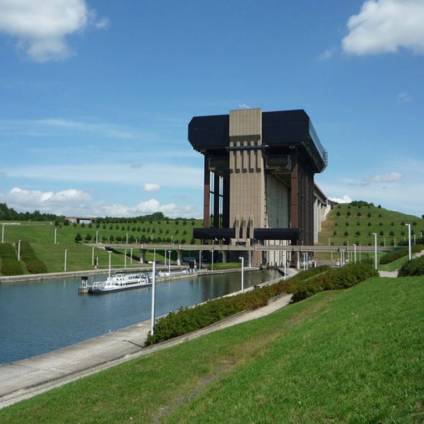 Boat lift Strépy-Thieu